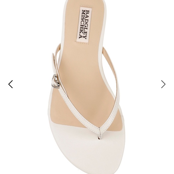 Badgley Mischka's Dynah Flat Sandal, White Leather, 6.0 - Picture 4 of 5